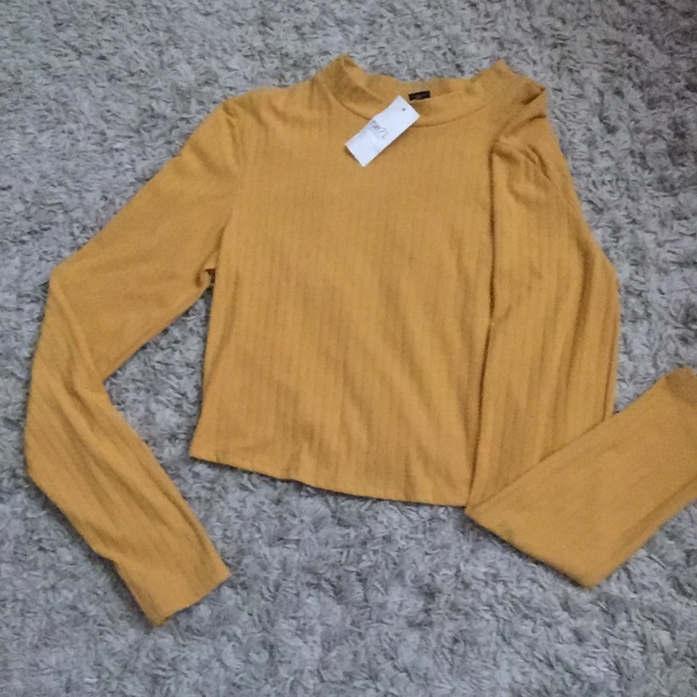 Women's crop top